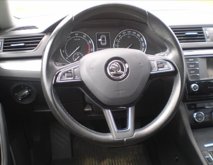 Škoda Superb 10