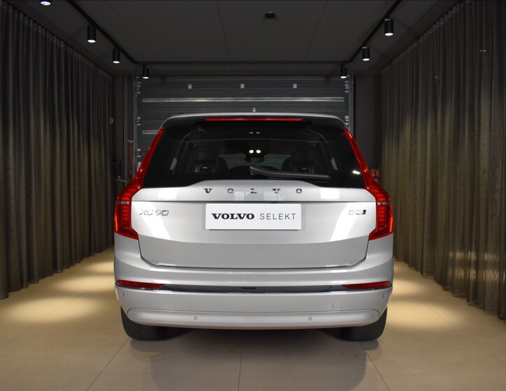 Volvo XC90 5