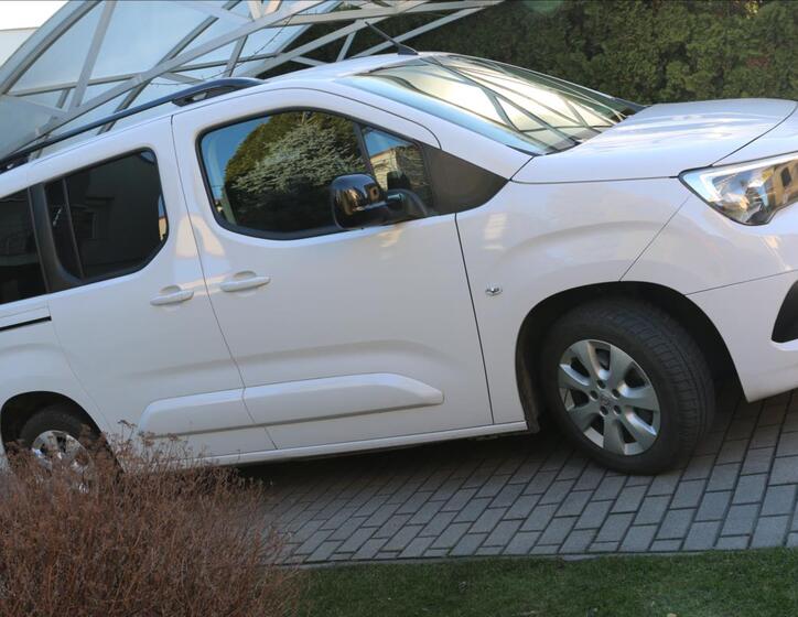 Opel Combo 10