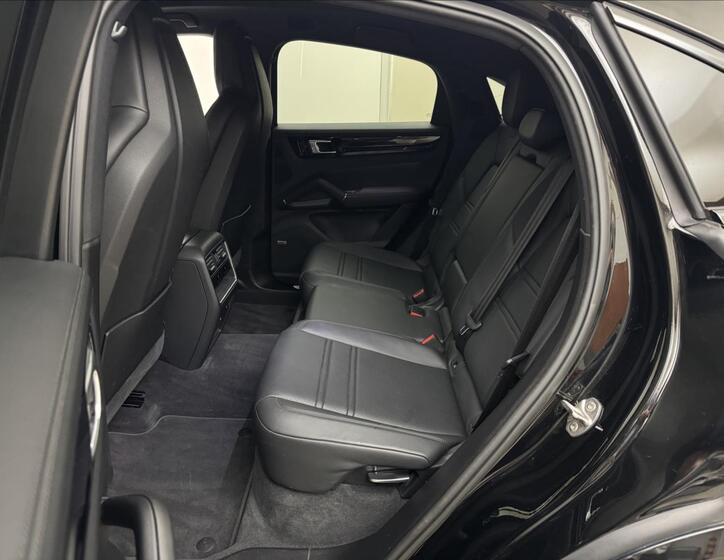 Porsche Cayenne 44