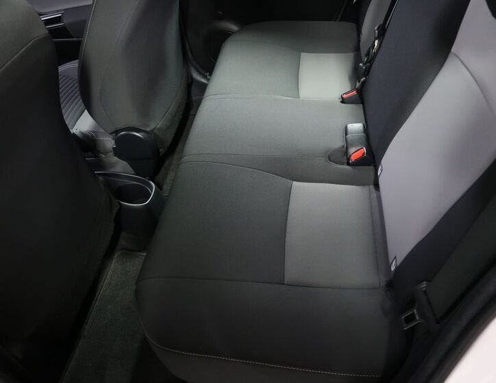 Toyota Yaris 10