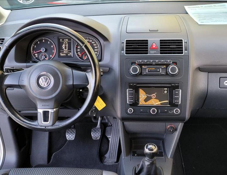 Volkswagen Touran 29