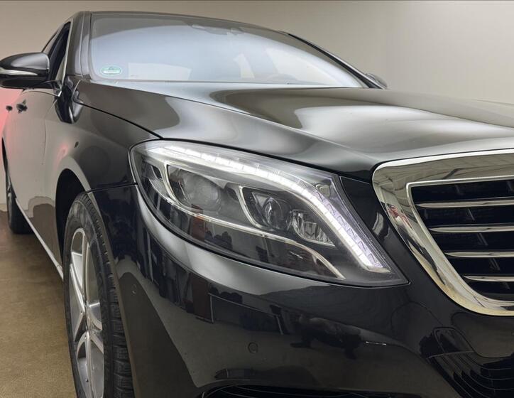 Mercedes-Benz Třídy S 42