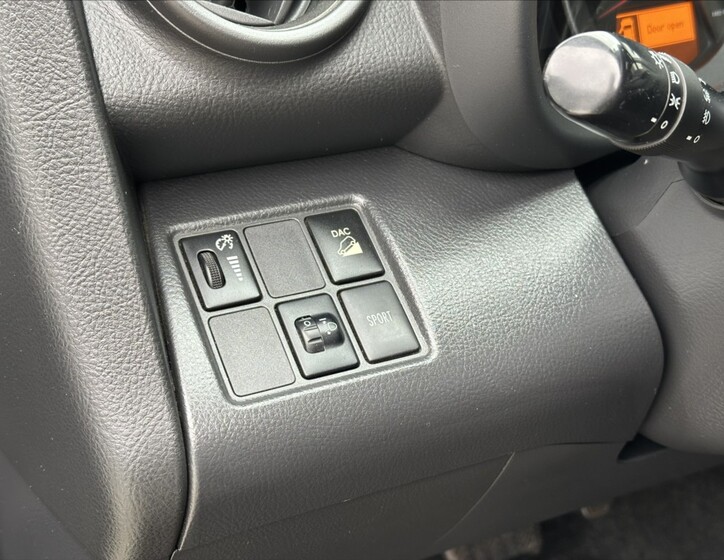 Toyota RAV4 29