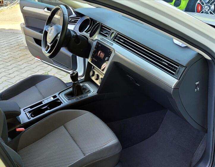 Volkswagen Passat 22