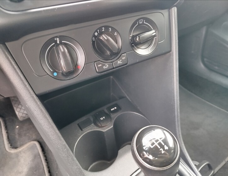 Volkswagen Polo 16