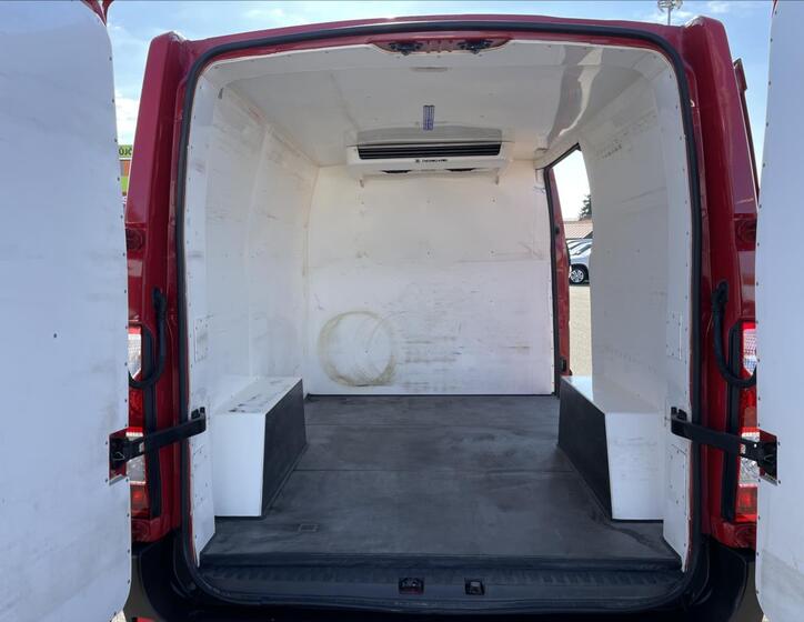 Renault Master 9