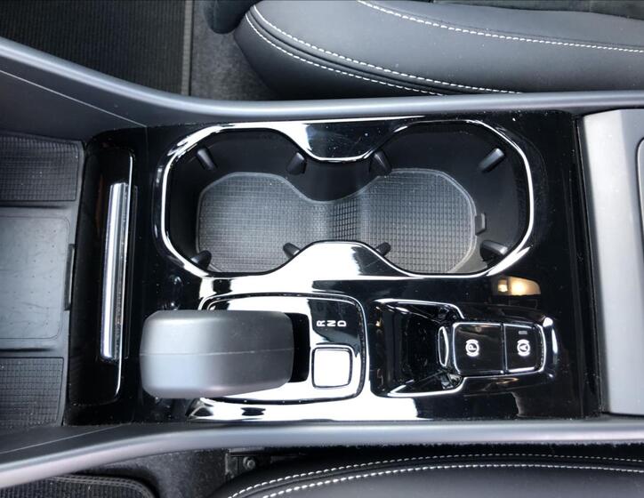 Volvo XC40 17