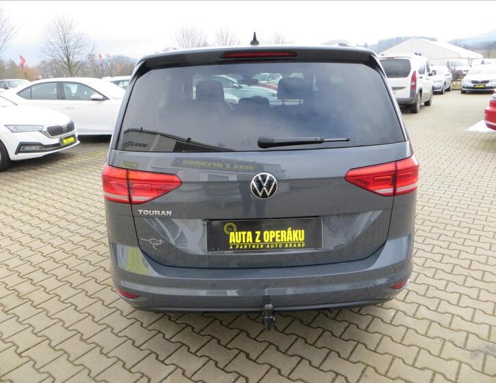 Volkswagen Touran 6