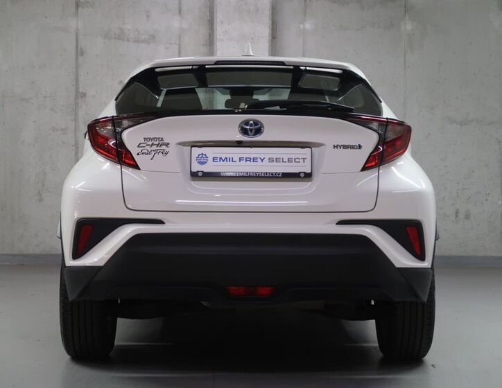 Toyota C-HR 6
