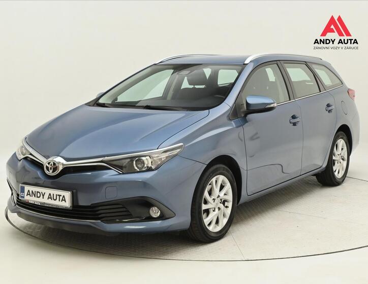 Toyota Auris 1