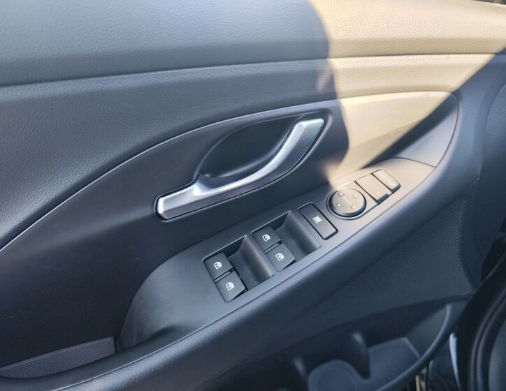 Hyundai i30 30