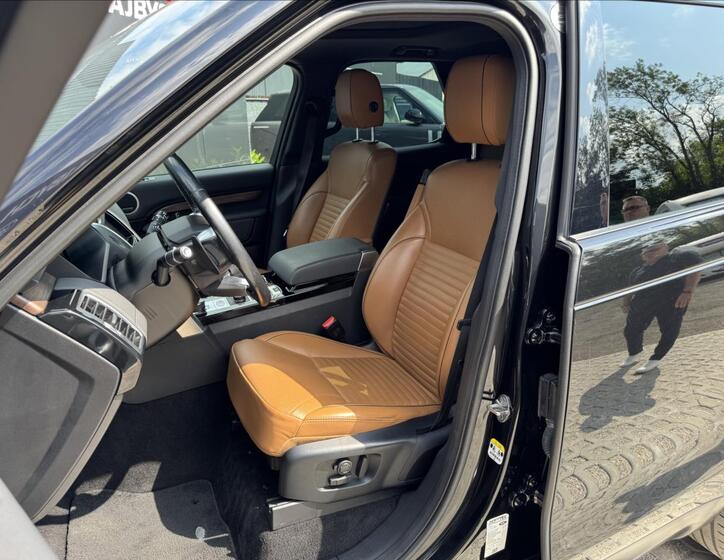Land Rover Discovery 10