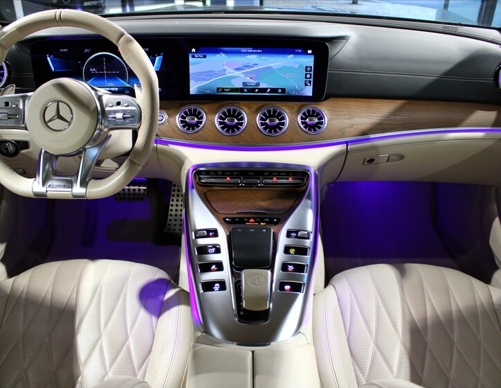 Mercedes-Benz AMG GT 15