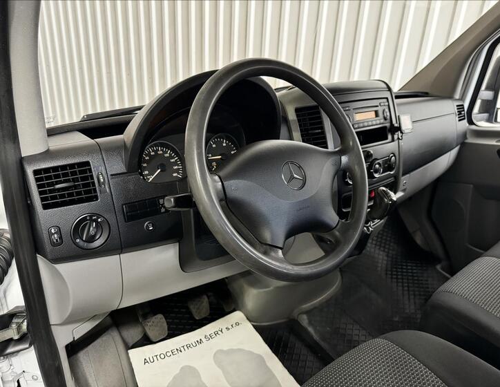 Mercedes-Benz Sprinter 16