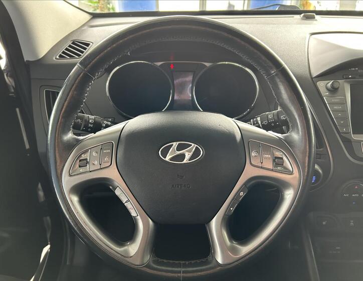 Hyundai ix35 12
