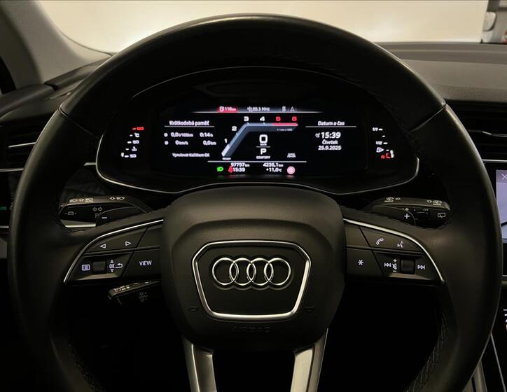 Audi Q7 16