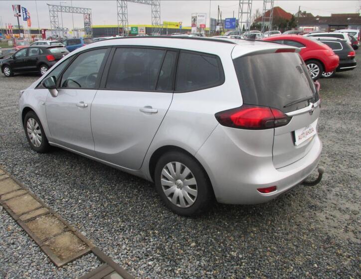 Opel Zafira 7