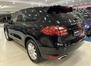 Porsche Cayenne 5