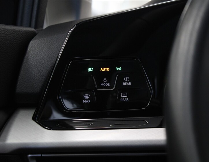 Volkswagen Golf 20