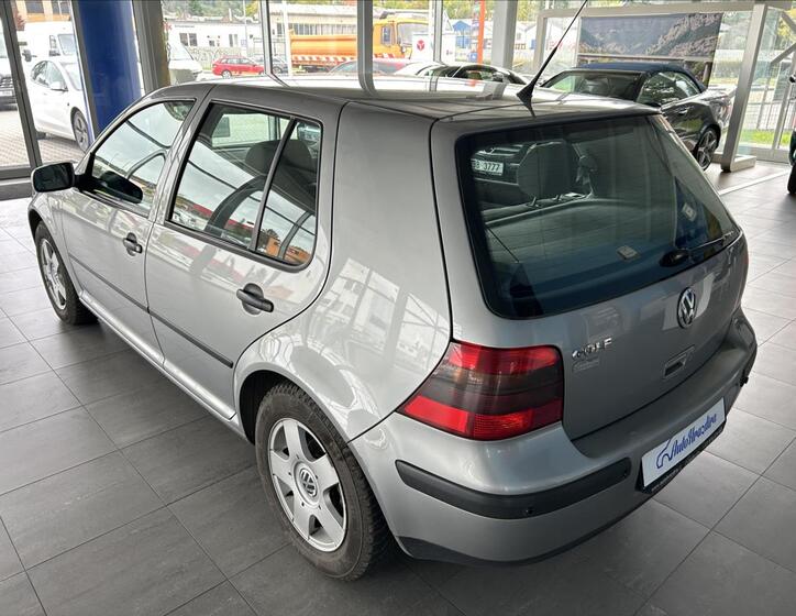 Volkswagen Golf 4
