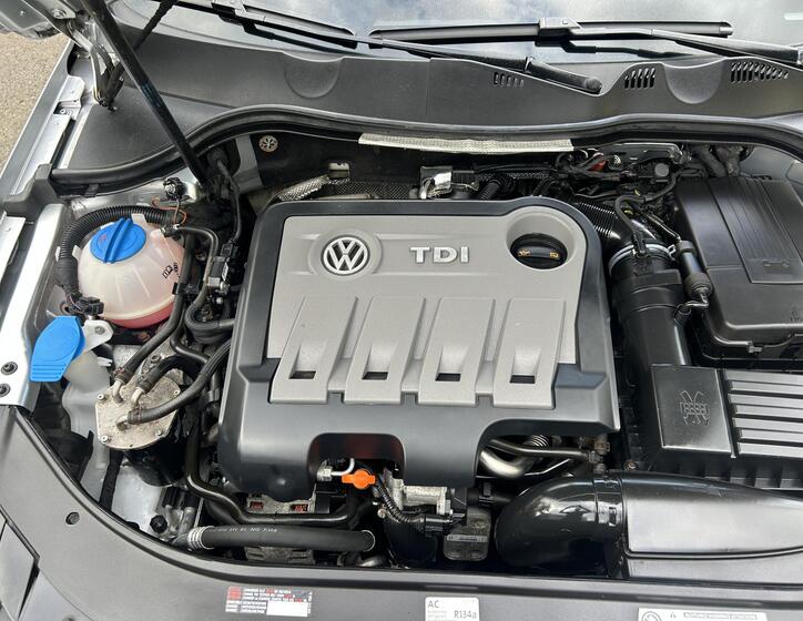 Volkswagen Passat 64