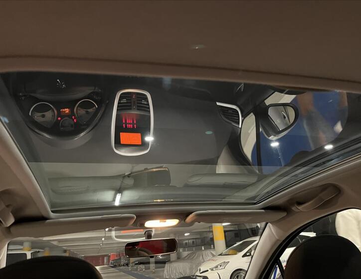 Peugeot 207 17