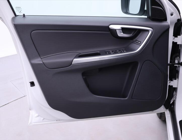 Volvo XC60 10