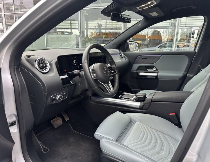 Mercedes-Benz GLA 9