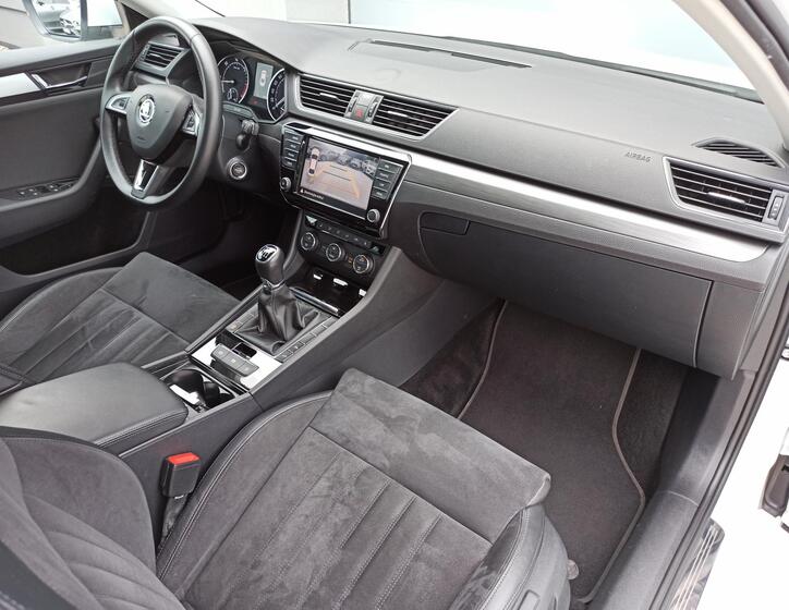 Škoda Superb 17