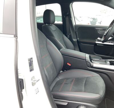 Mercedes-Benz GLA 6