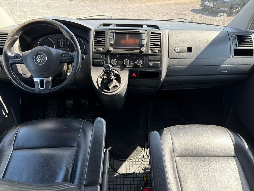 Volkswagen Caravelle