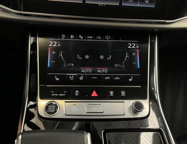 Audi Q8 15
