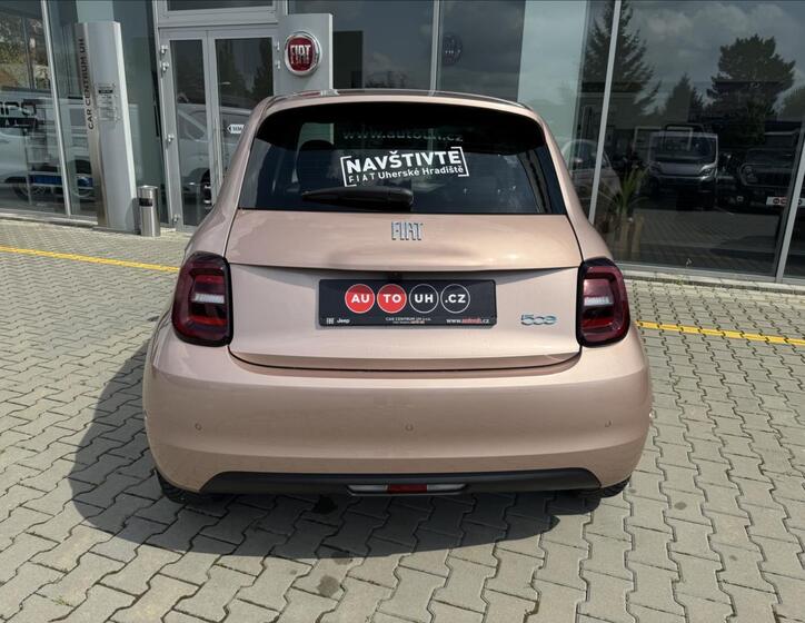 Fiat 500e 5