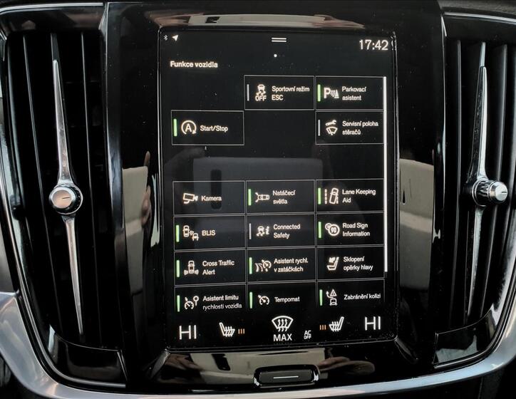 Volvo V90 28