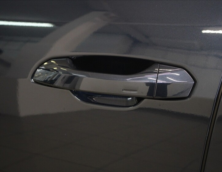 Audi Q8 33