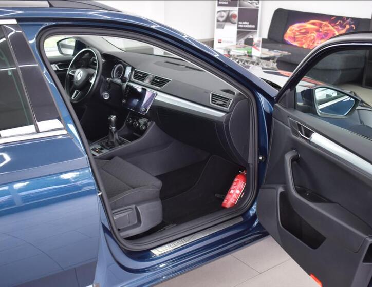 Škoda Superb 14