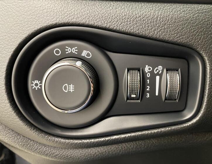 Jeep Renegade 15