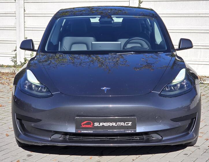Tesla Model 3 2