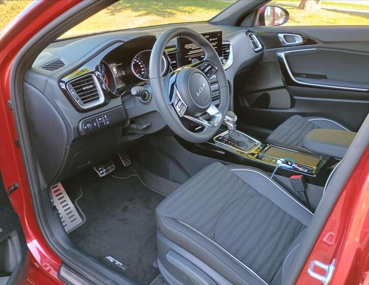 KIA ProCeed 6