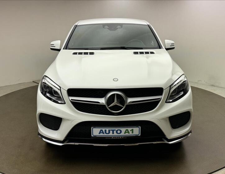 Mercedes-Benz GLE 2