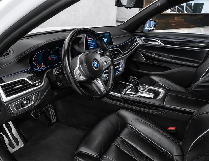 BMW Řada 7 10