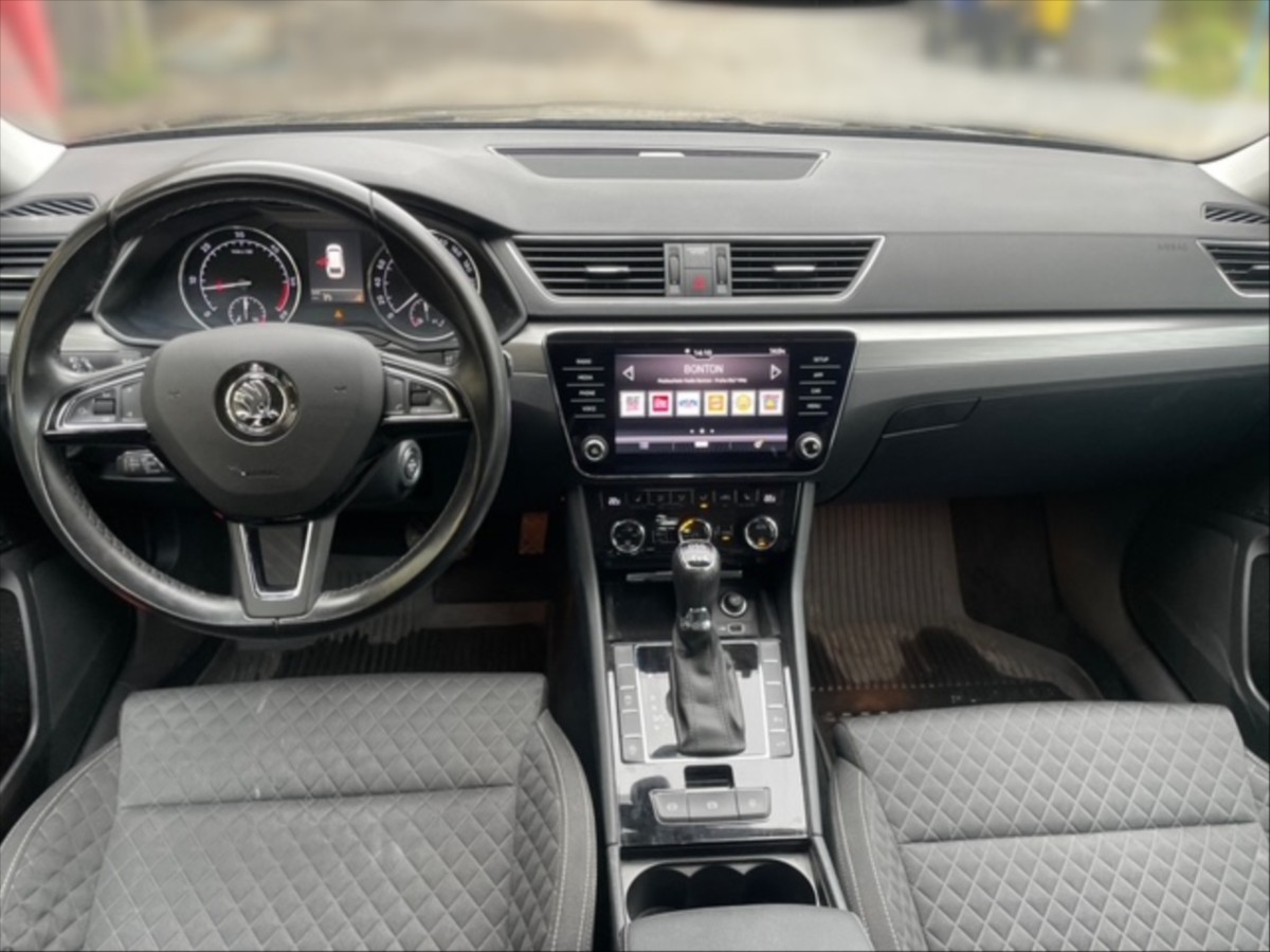 Škoda Superb