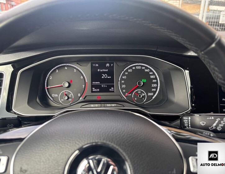 Volkswagen Polo 35