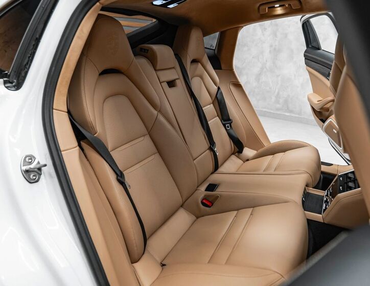 Porsche Panamera 30