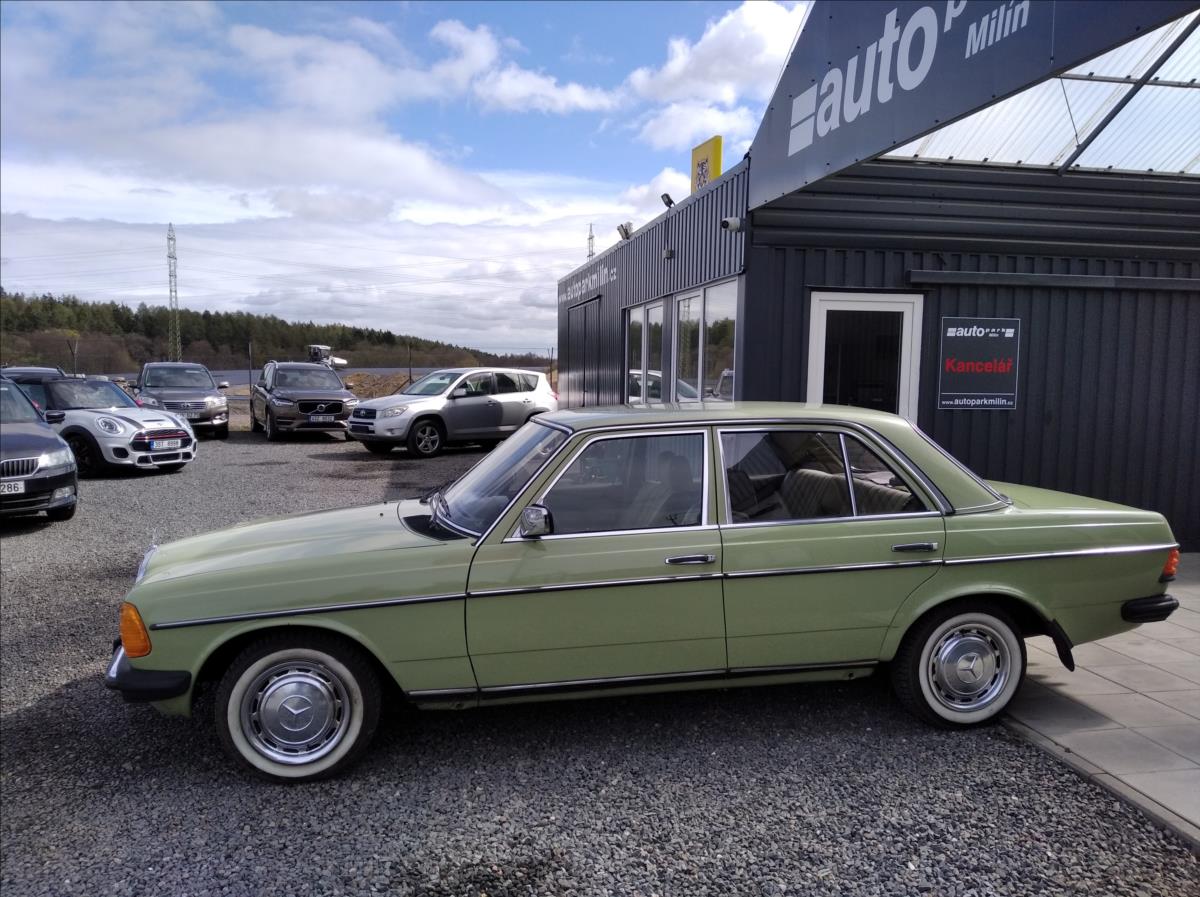 Mercedes-Benz 200