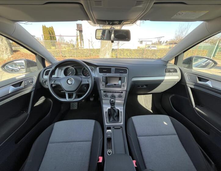 Volkswagen Golf 15