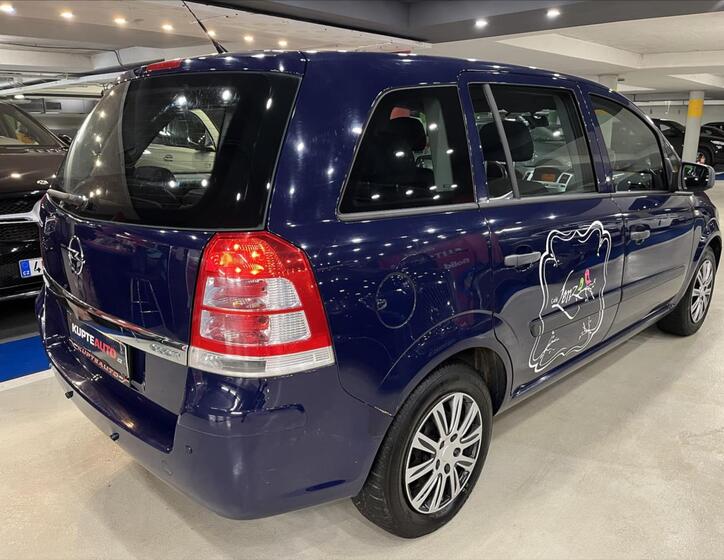 Opel Zafira 3