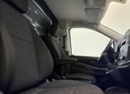 Mercedes-Benz Vito 13