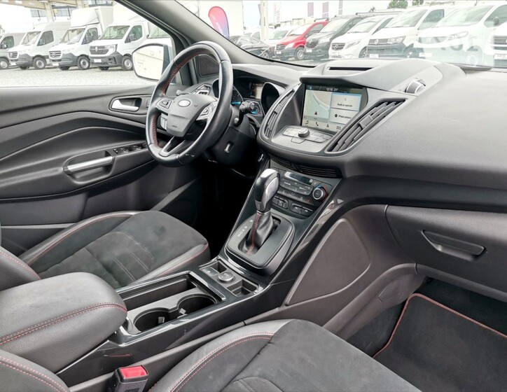 Ford Kuga 8